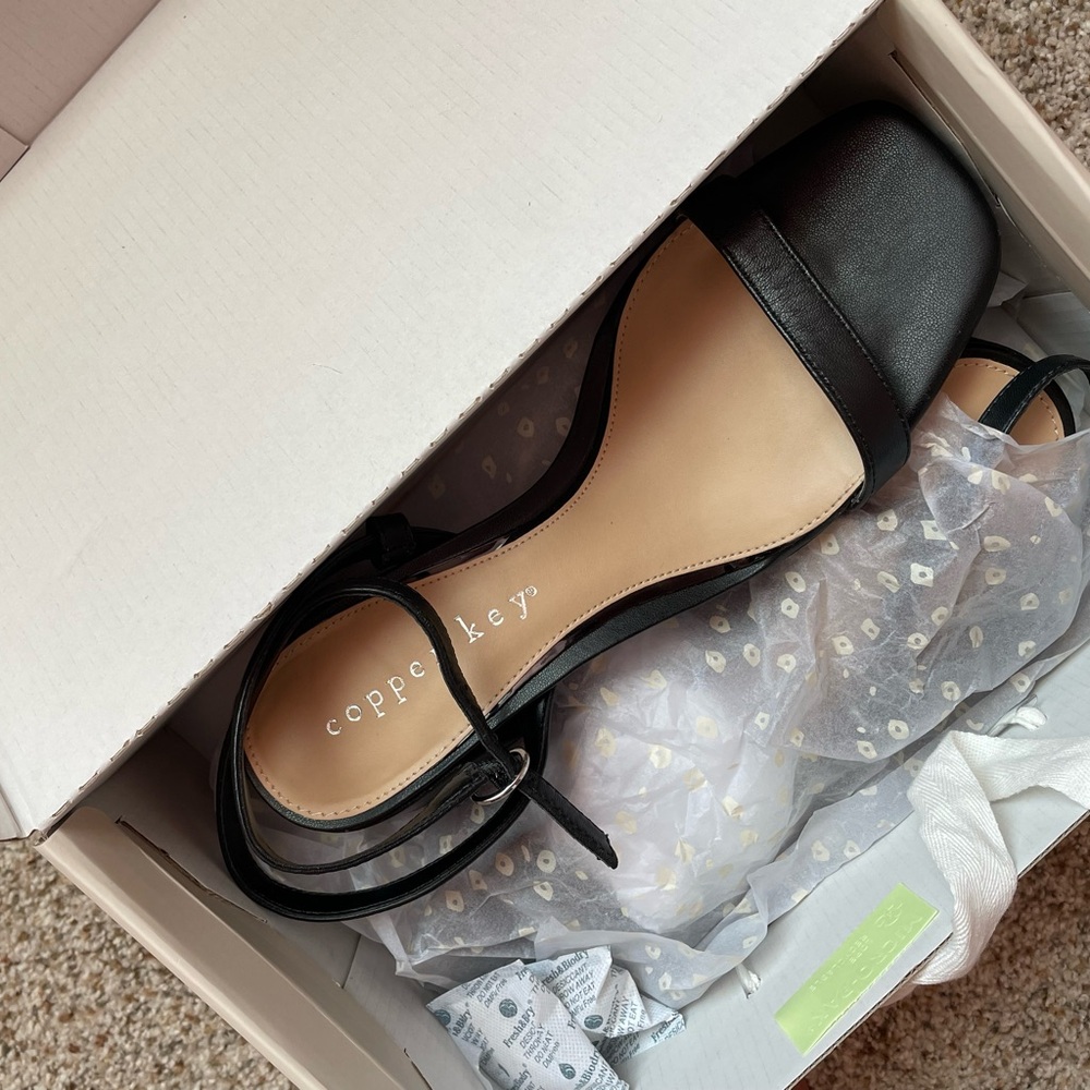 Copper Key Black Wrap Around Sandals with Low Heel - Picture 4 of 4